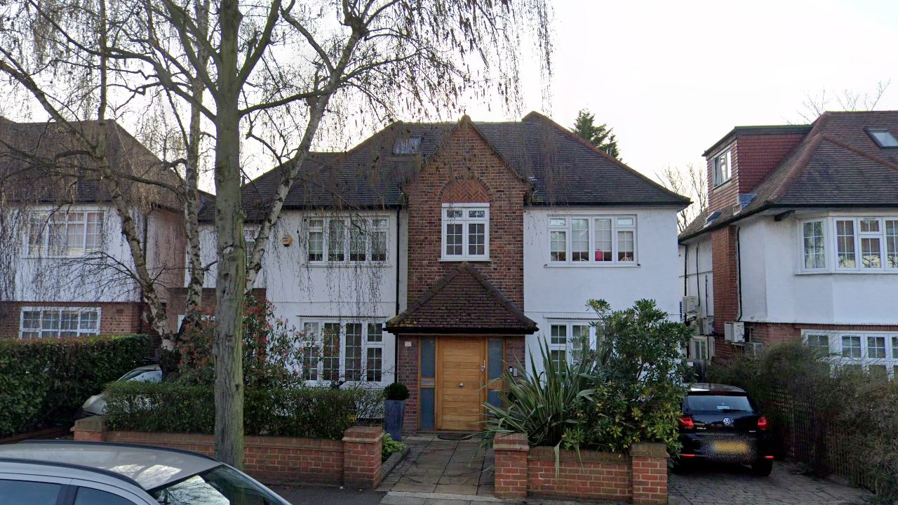 Full front elevation of 103 Princes Park Avenue